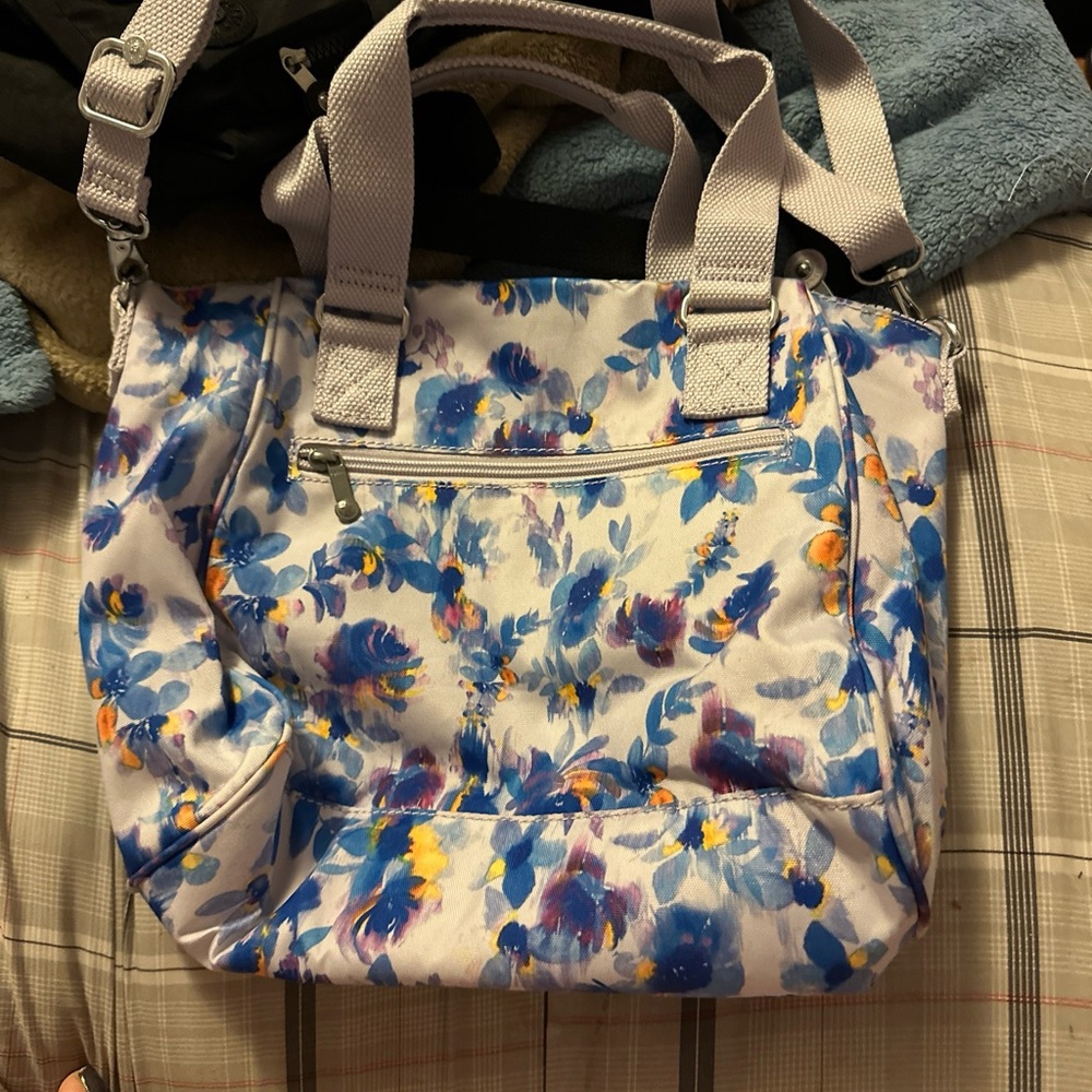 Kipling crossbody